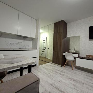 Героїв Небесної Сотні просп., (Будинок 20/10)