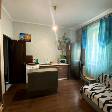 Сергія Тимошенка вул., 1