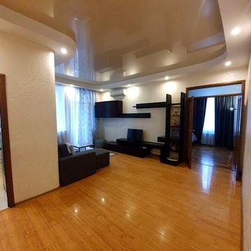 Продам двухкомнатную сталинку на ришельевскоы