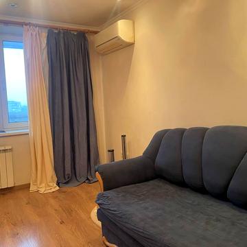 Євгена Чикаленка вул., 59к