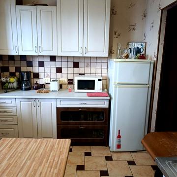 Технологічна вул., 4