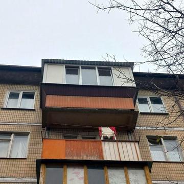 Продаж 2 кімн. квартири вул. Василенко 11.