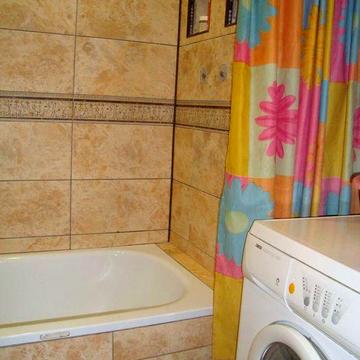 Сдам 2 кварт ул.Андреевская(Кубасова),41 косм рем,1/5 сталинка ц5500