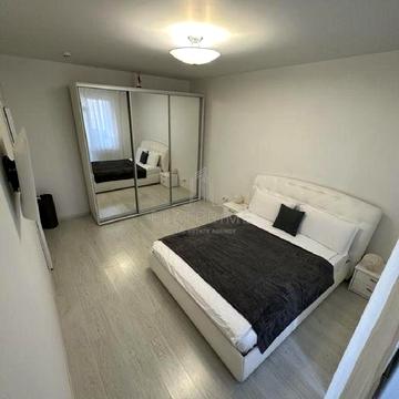 Полтавська вул., 27