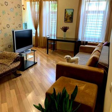 Гетьмана Павла Скоропадського вул. (Льва Толстого), 43