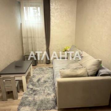 2 кімнт кварт центр з ремонтом (сухий напівцоколь)