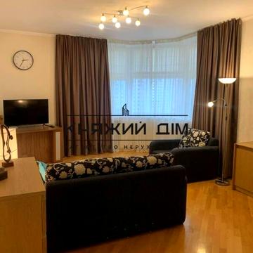 Миколи Бажана просп., 16