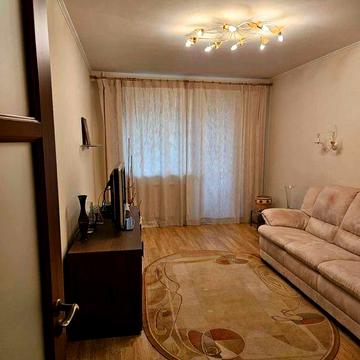 Продам квартиру 3 ком. Салтовское шоссе