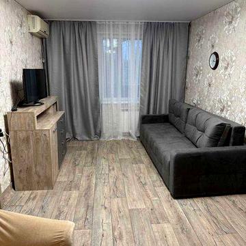 Продам 2к квартиру пр-кт Слобожанский, Левый берег