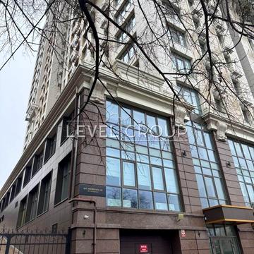 Жилянська вул., 68