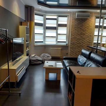 Середньофонтанська вул., 19б