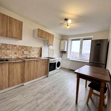 Продам 1к квартиру в центрі міста