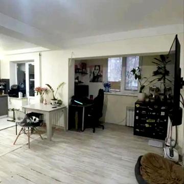 Василя Касіяна вул., 10