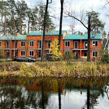 Варшавська вул.