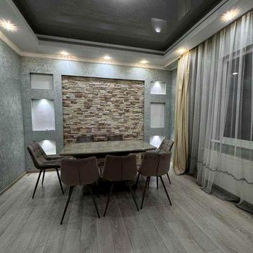 Здається 3 кімнатна квартира в особняку