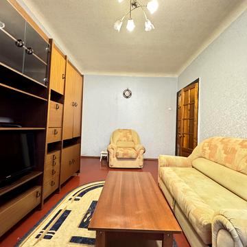 Південний просп., 38