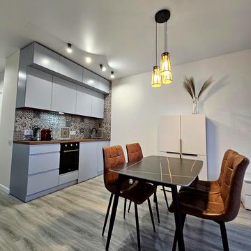 Дніпровська набережна вул., 20-Б