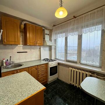 Кирилівська вул. (Фрунзе), 127