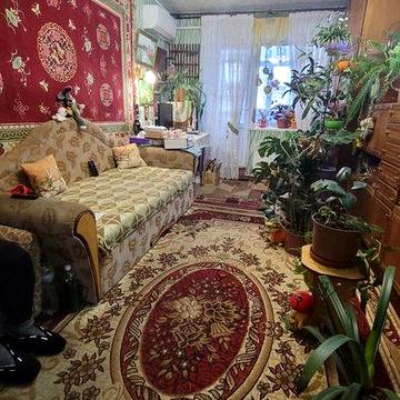 Продам 2-во кімнатну квартиру.