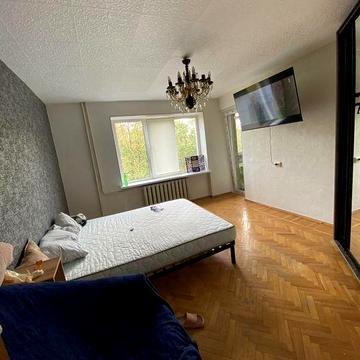 Продам квартиру Тополь 2