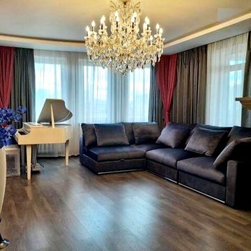 Саперно-Слобідська вул., 10