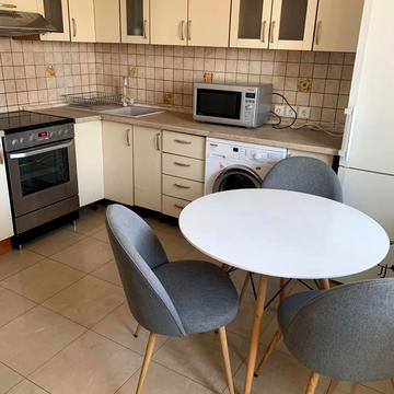 Лариси Руденко вул., 21