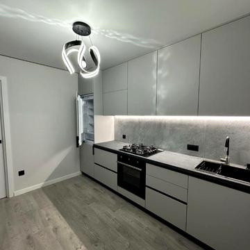 Генерала М. Тарнавського вул., 8