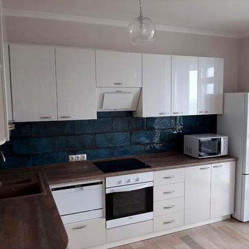 Каховська вул., 62