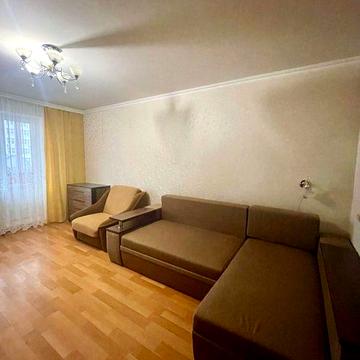 1-кімнатна в 10 хвилинах від метро Позняки Драгоманова 18