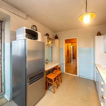 Зеленого Клину вул. (Уссурійська), 6