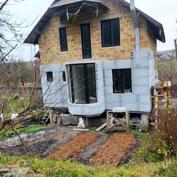 Садовий будинок з земельною ділянкою