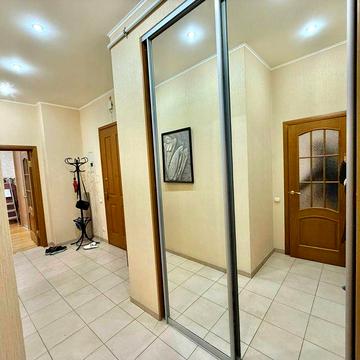 Оренда 2 кімнатної квартири вул. Франка161 біля Уку