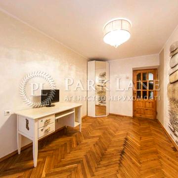 Продається 3-кімнатна квартира Мечникова 18 ЦЕНТР МЕТРО Печерськ