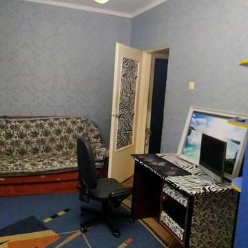 Бахмацька вул., 10