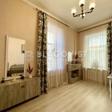 Шота Руставелі вул., 32