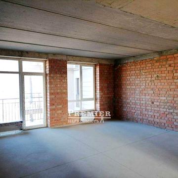 Продам двокімнатну двосторонню квартиру в новому ЖК біля моря.