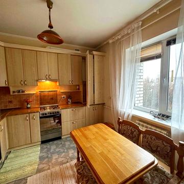 оренда виставка 1к новобудова 2006р.