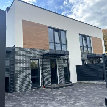 Миколи Голубця вул. (), 16