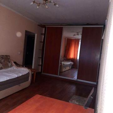 Освіти 7 Гостінка на оренду.