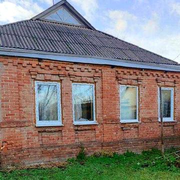 Продам будинок в Дергачах р-н Стадіону, зручності, 4 кімнати + кухня