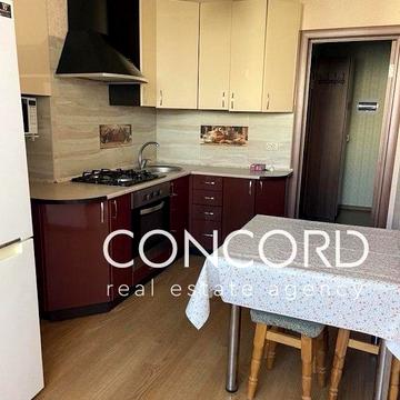 Боголюбова вул., 12