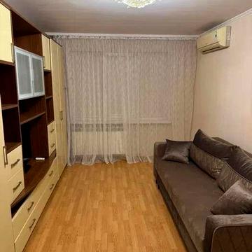 Оренда 1 кім Виноградар пр Правди 74 Ретровіль Подільський Поверх 6