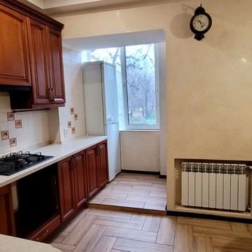 Незалежної України вул. (40 років Радянської України), 31