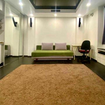 Олександра Архипенка вул. (), 9