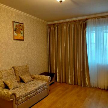 Метро Васильківська. Оренда нової 2 кім.квартири