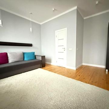 Миколи Зерова вул. (Пархоменка), 20