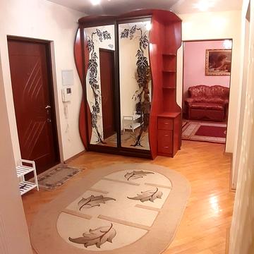 Святошинська пл., 1