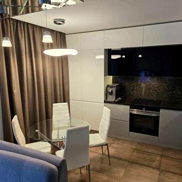 Левка Лукяненка вул. (Василя Жуковського), 16, 18, 20, 24