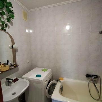 Героїв полку "Азов" вул. (Маршала Малиновського), 7