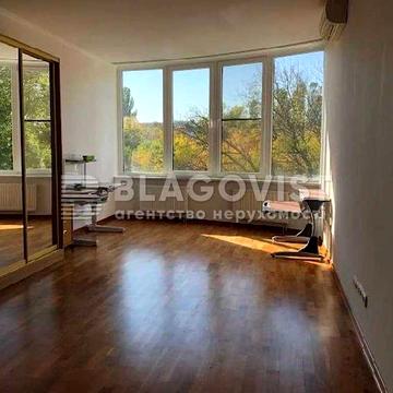 Молдовська (Молдавська), 2